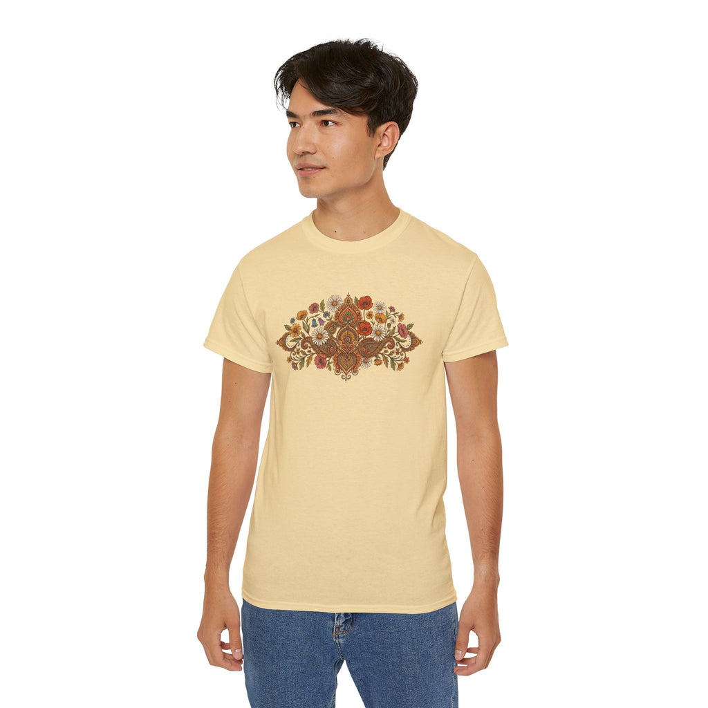 Retro Floral Tee — Vintage Brown Flower Bouquet Graphic