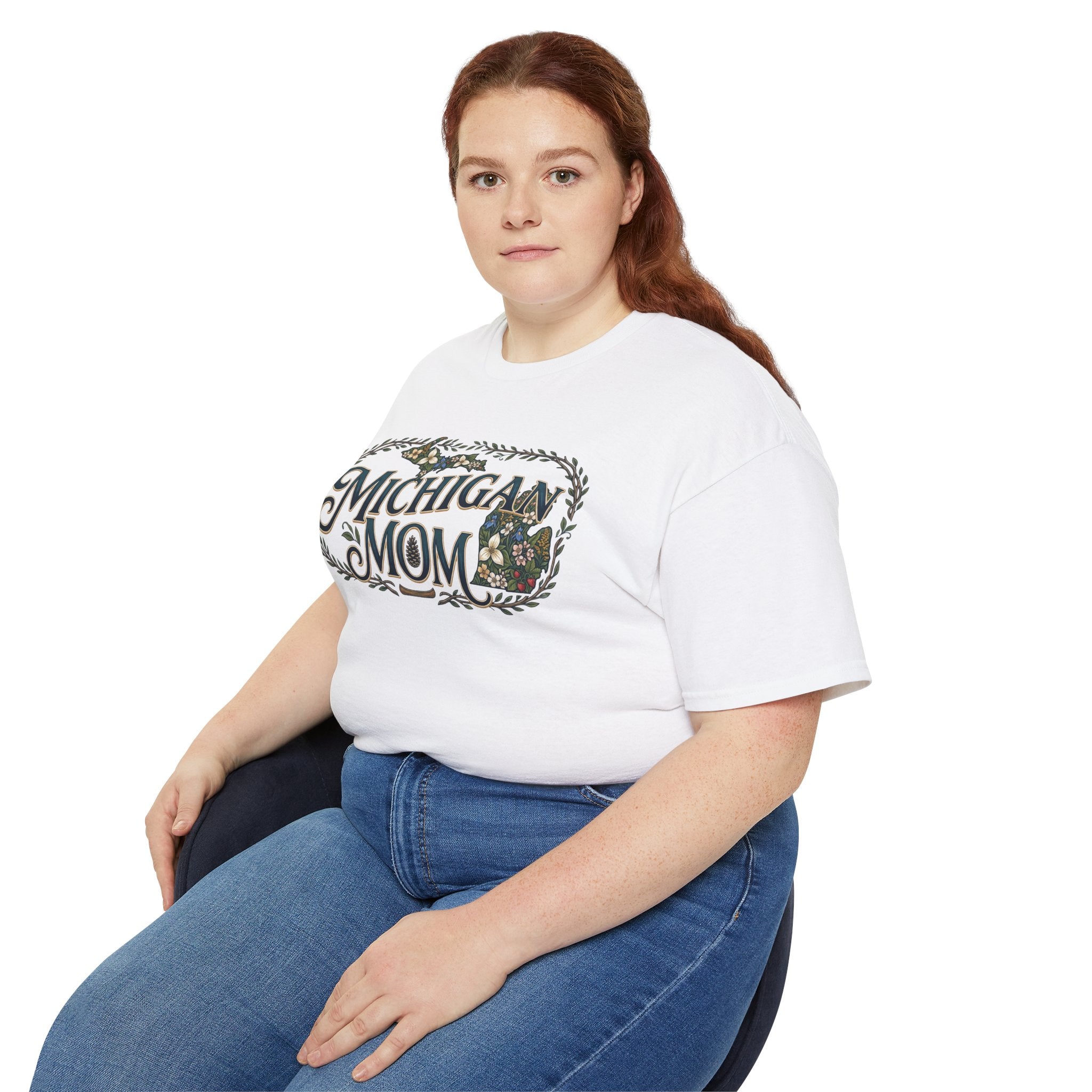 Michigan Mom T‑Shirt – Vintage Floral State Pride Tee for Moms